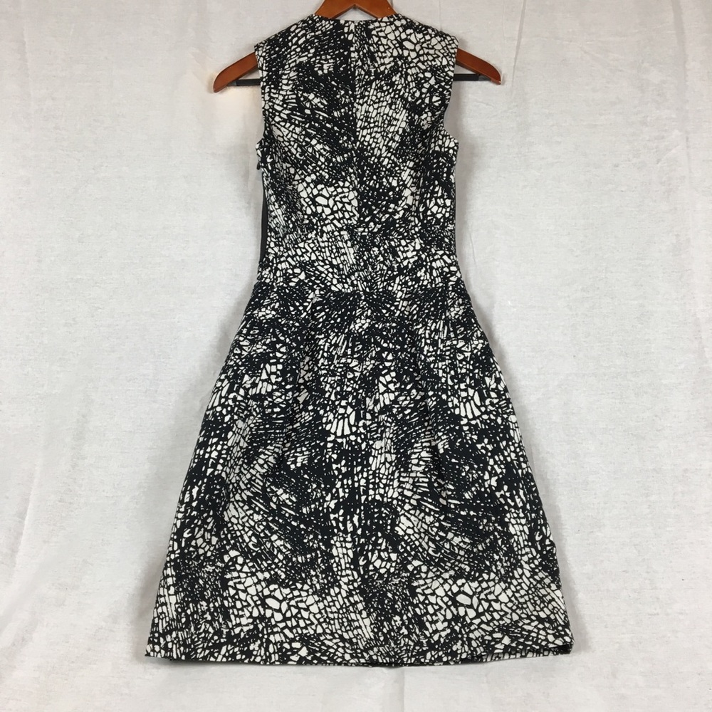 Hugo Boss Patterned Dress - Picture 2 of 5